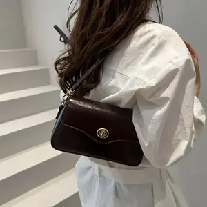 حقيبة نسائية صغيرة مربعة الشكل بتصميم عتيق، حقيبة كتف عصرية، حقيبة يد كاجوال من الجلد الصناعي الناعم
